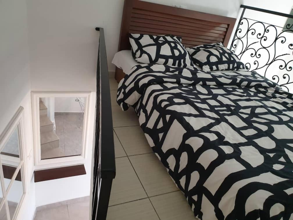 Eve Home Yaoundé Buitenkant foto